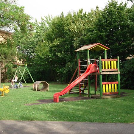 Appartamenti Fiordaliso Сірміоне Екстер'єр фото